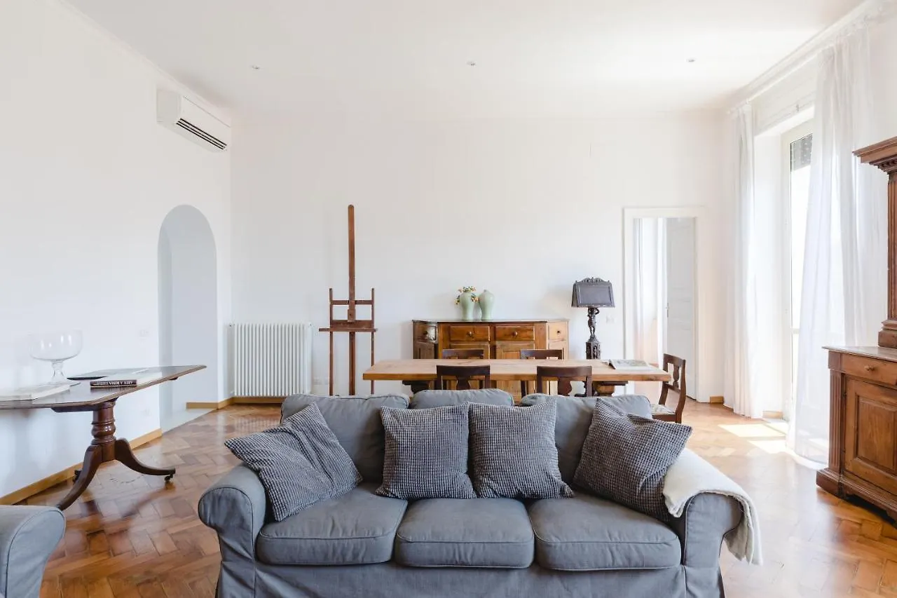 Apartment Elegante E Classico Attico Con Terrazzo Privato Vicino Al Vaticano Rome Italy