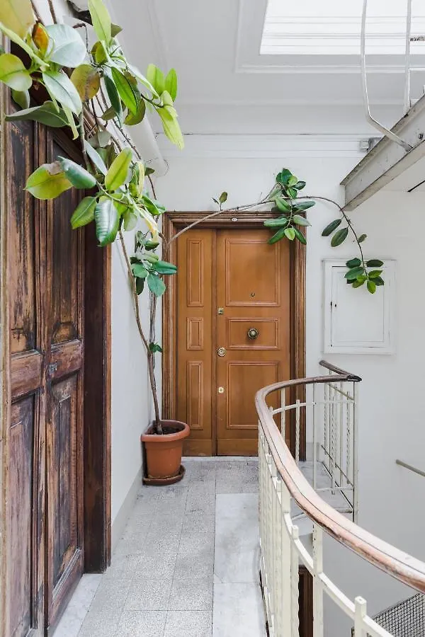Elegante E Classico Attico Con Terrazzo Privato Vicino Al Vaticano Róma Apartman